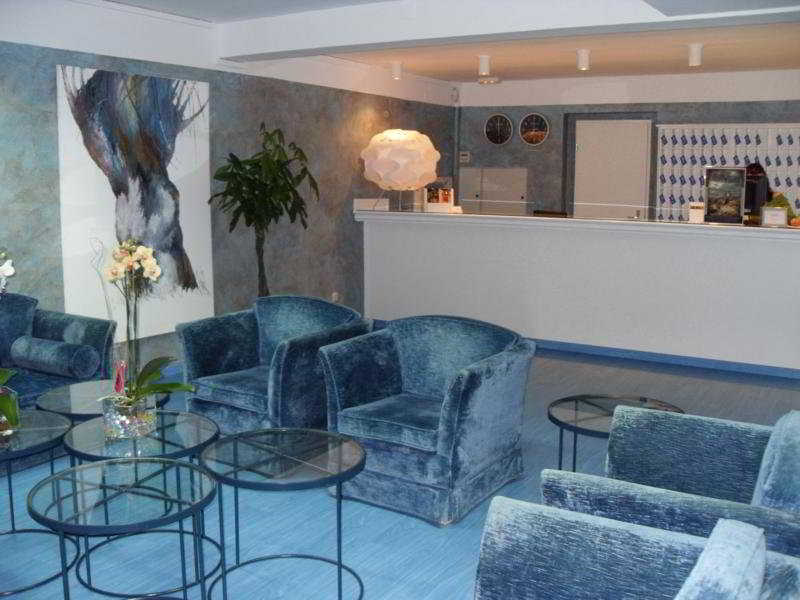Ahc Hotel 3*